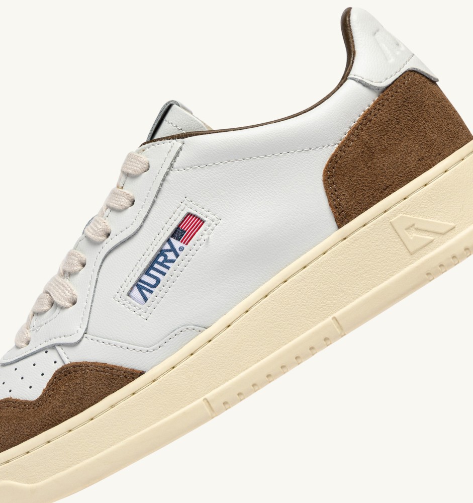 MEDALIST LOW IN WHITE LEATHER AND TOBACCO SUEDE