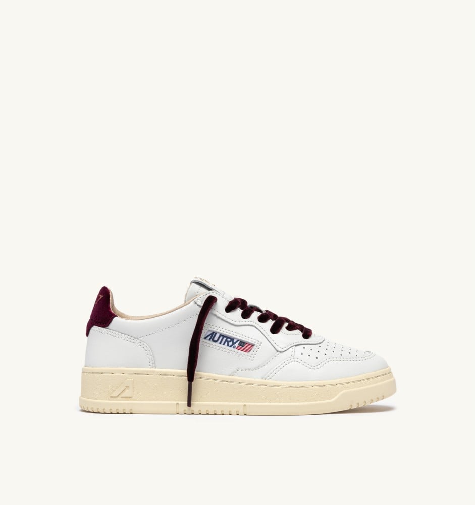 MEDALIST LOW IN WHITE LEATHER AND FIG VELVET