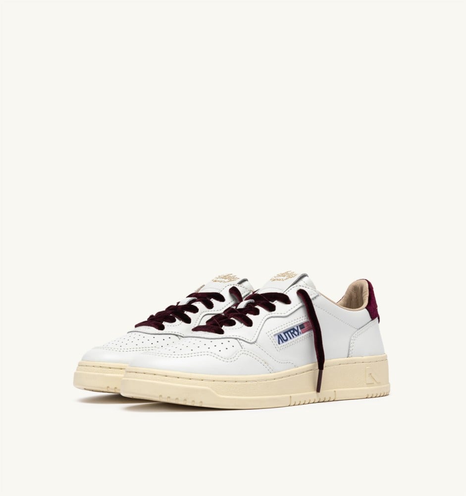 MEDALIST LOW IN WHITE LEATHER AND FIG VELVET
