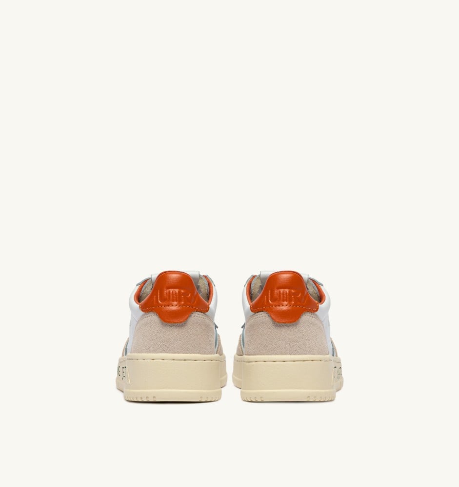MEDALIST LOW IN LEATHER AND SUEDE COLOR WHITE AND HAWAIIAN SUNSET WITH LETTERING