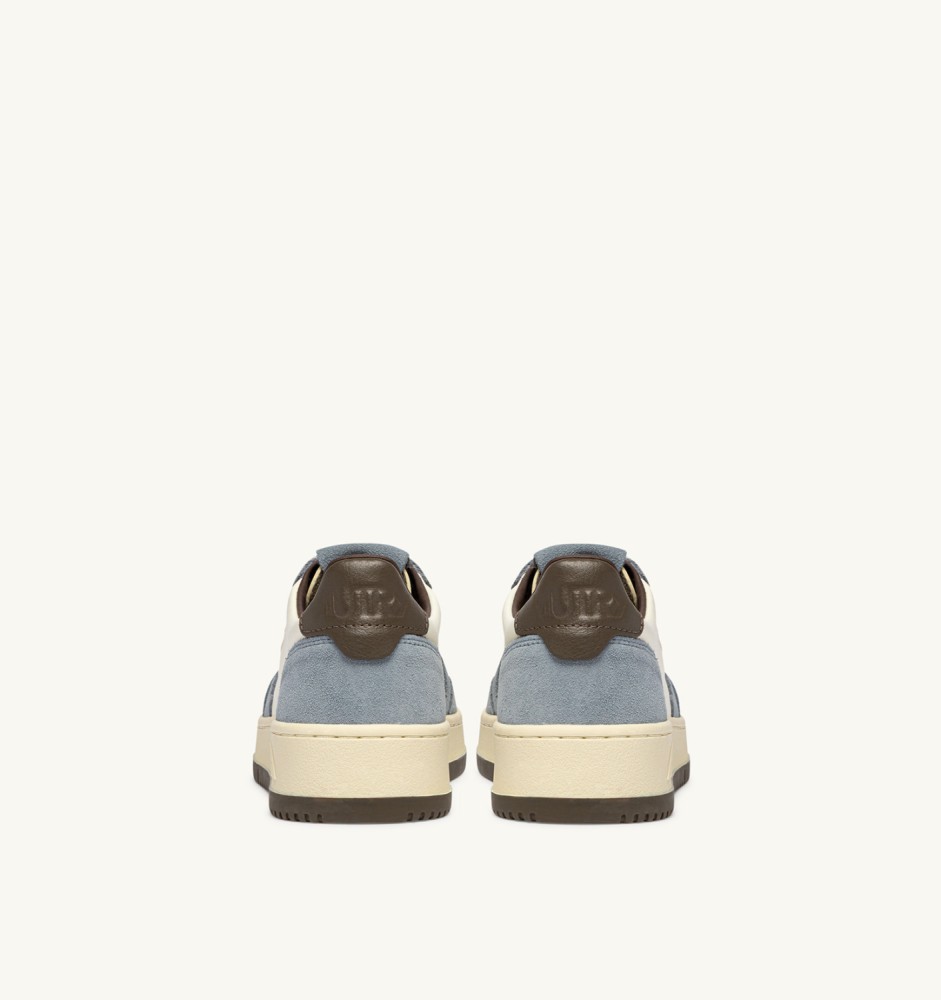 MEDALIST LOW IN CHOCOLATE CHIP AND SKY LEATHER AND SUEDE