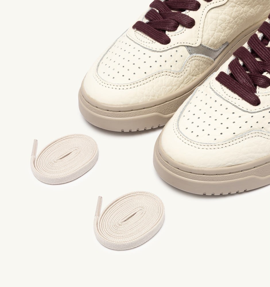 MEDALIST LOW IN FIG AND SILVER LEATHER
