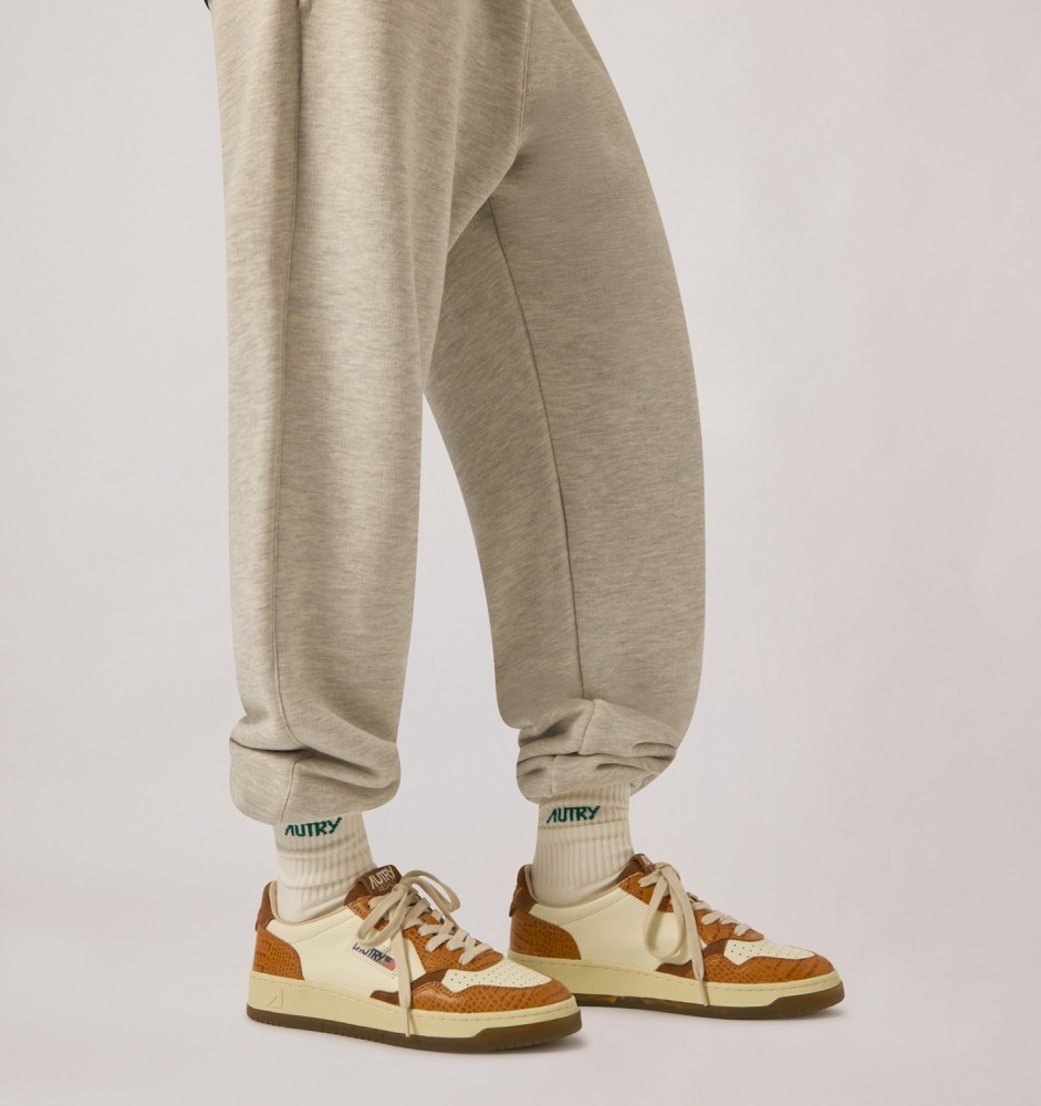 MEDALIST LOW IN MARSHMALLOW AND KENYA LEATHER