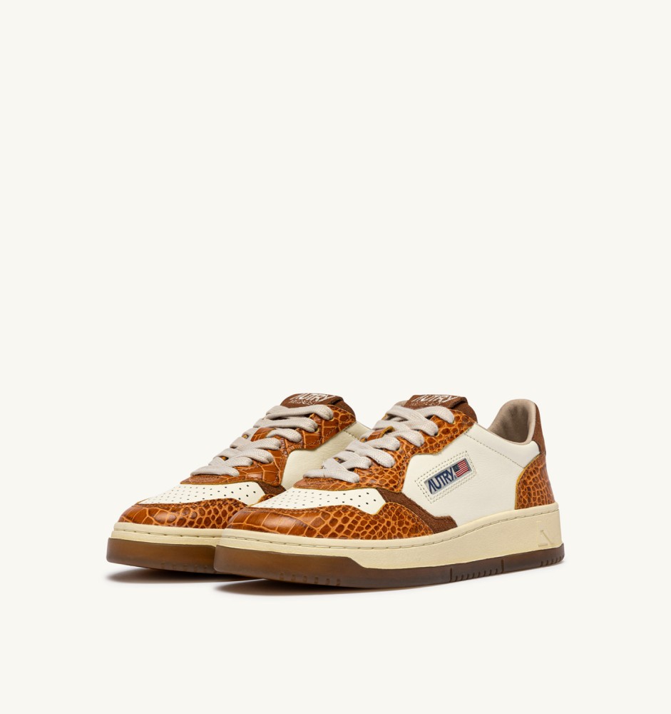 MEDALIST LOW IN MARSHMALLOW AND KENYA LEATHER