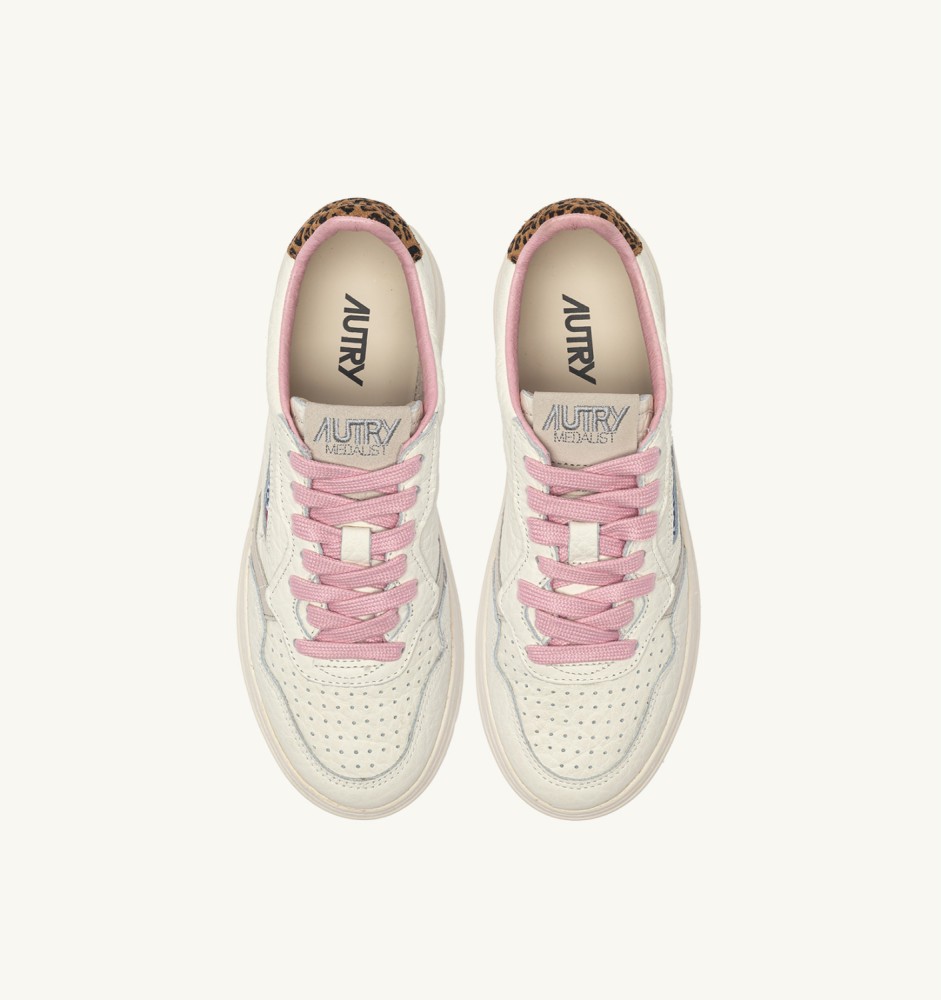 MEDALIST LOW IN SAND AND LEOPARD LEATHER