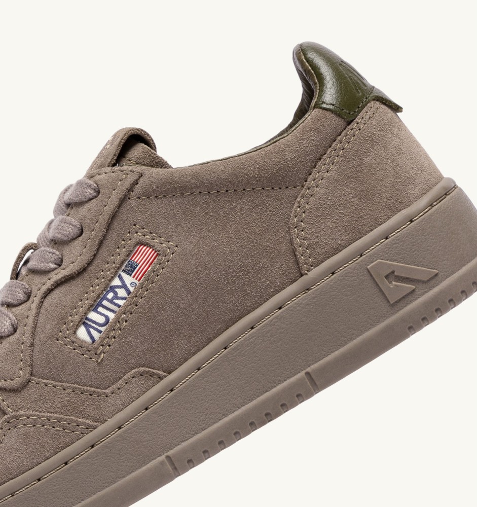 MEDALIST LOW IN ANTELOPE AND MILITARY SUEDE
