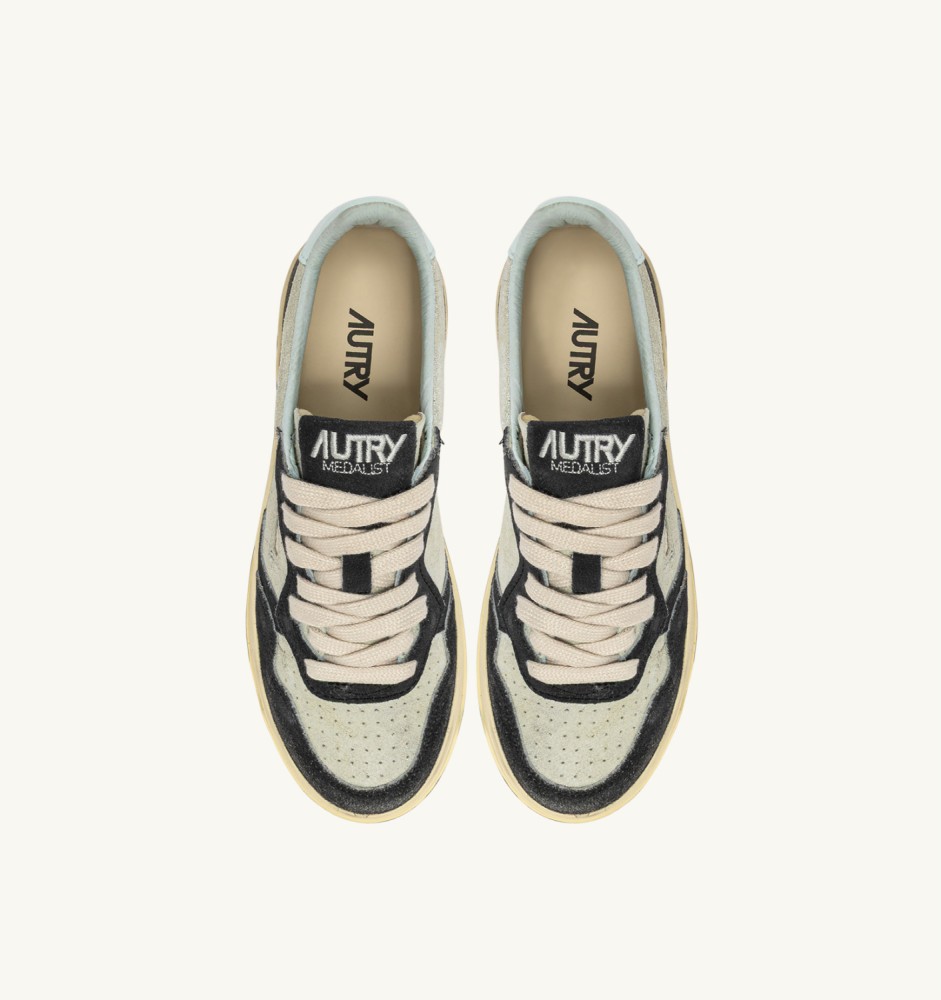 MEDALIST LOW IN SILVER AND BLACK SUGAR SUEDE