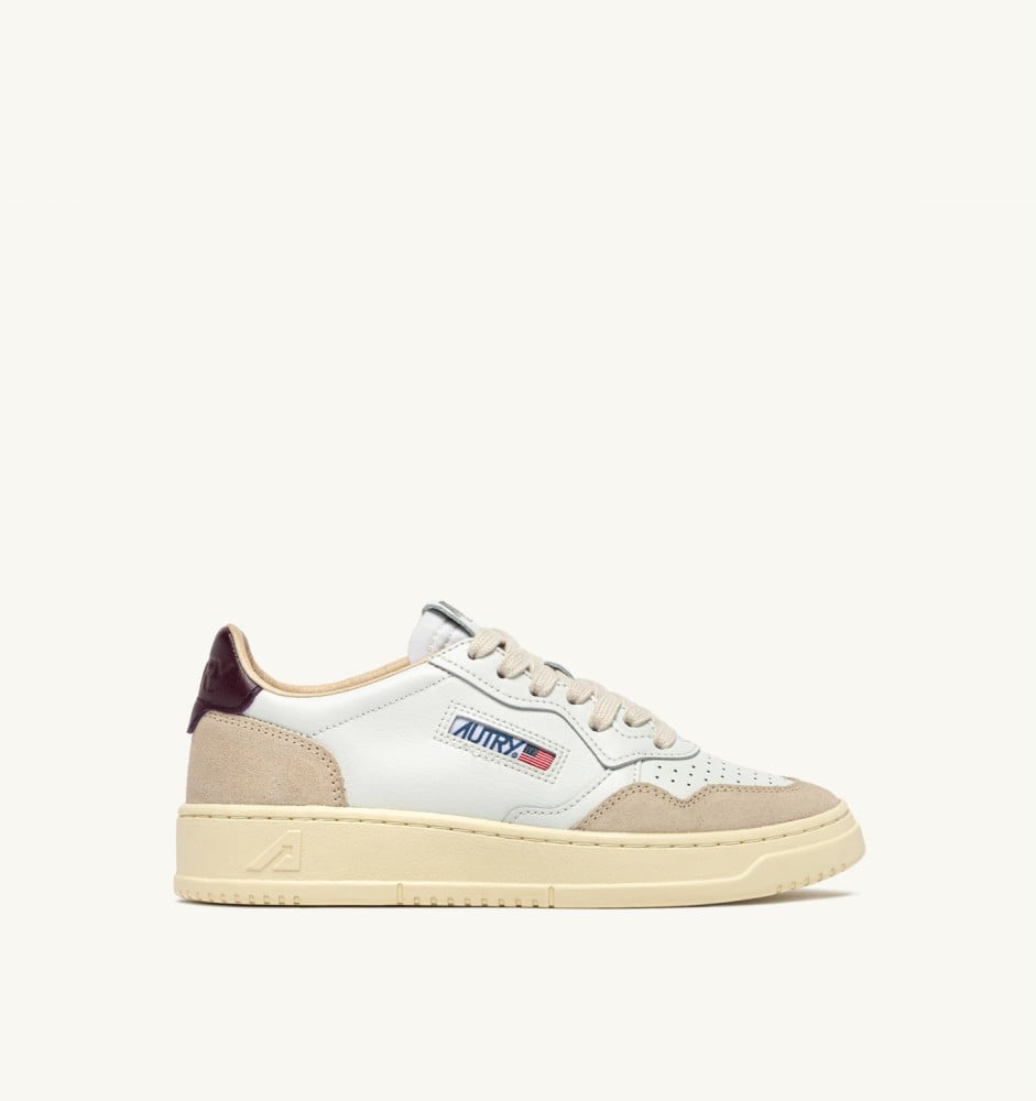 MEDALIST LOW IN WHITE LEATHER AND FIG SUEDE