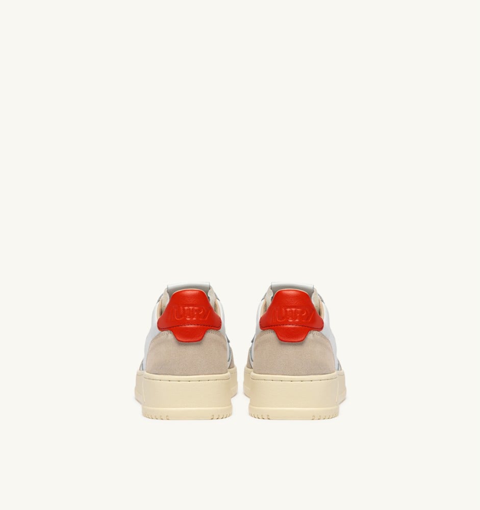 MEDALIST LOW IN WHITE AND LION LEATHER AND SUEDE