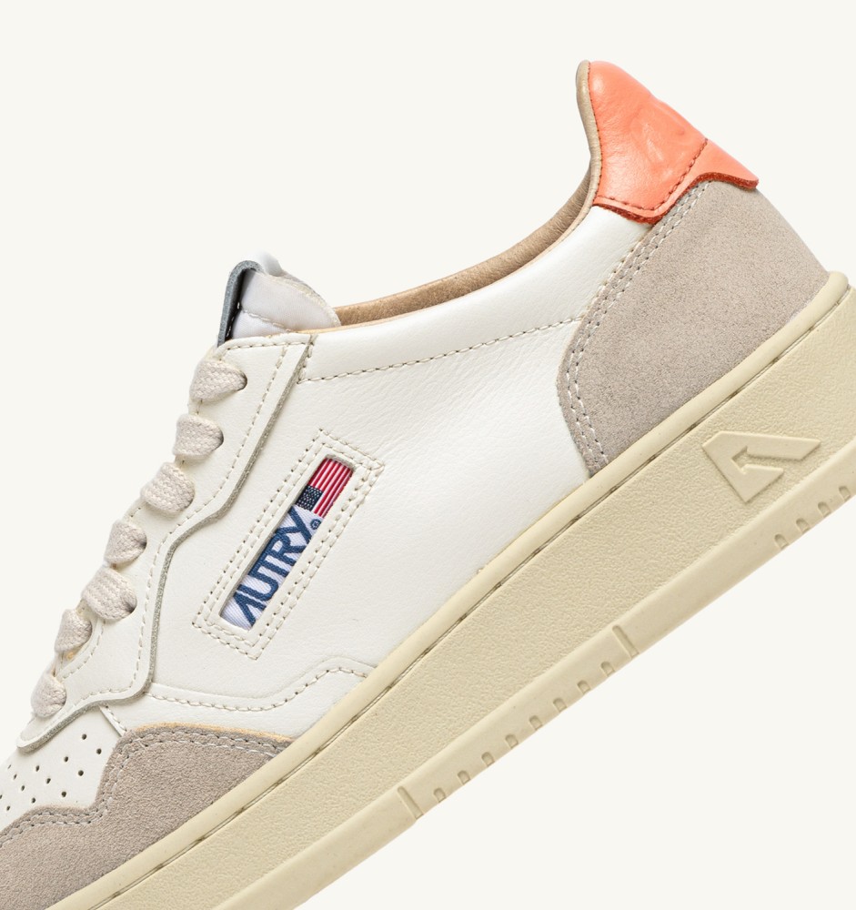 MEDALIST LOW IN WHITE AND PEACH PINK SUEDE AND LEATHER