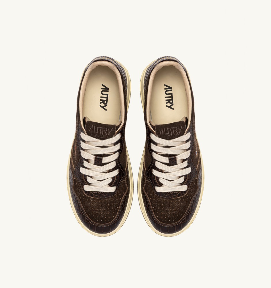 MEDALIST LOW IN MUSTANG AND BROWN SUEDE AND LEATHER