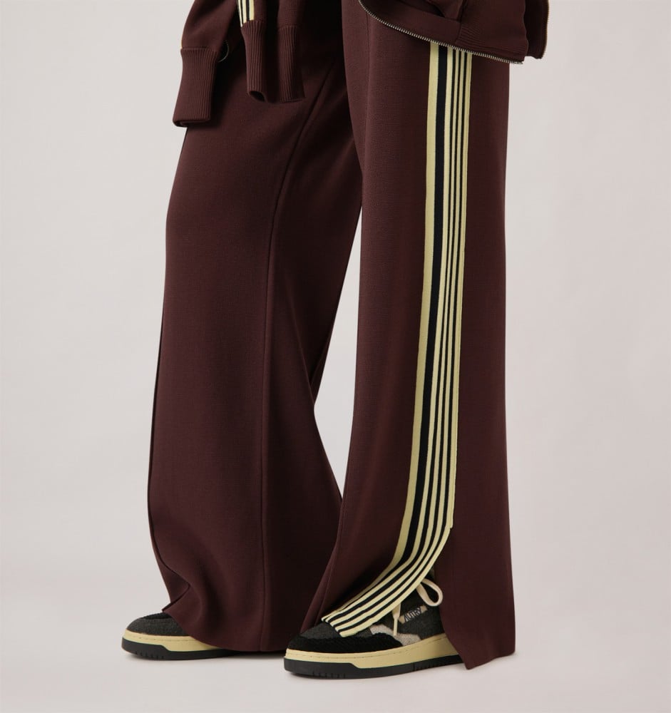 MEDALIST LOW IN BLACK PHANTOM AND GRAY VELVET