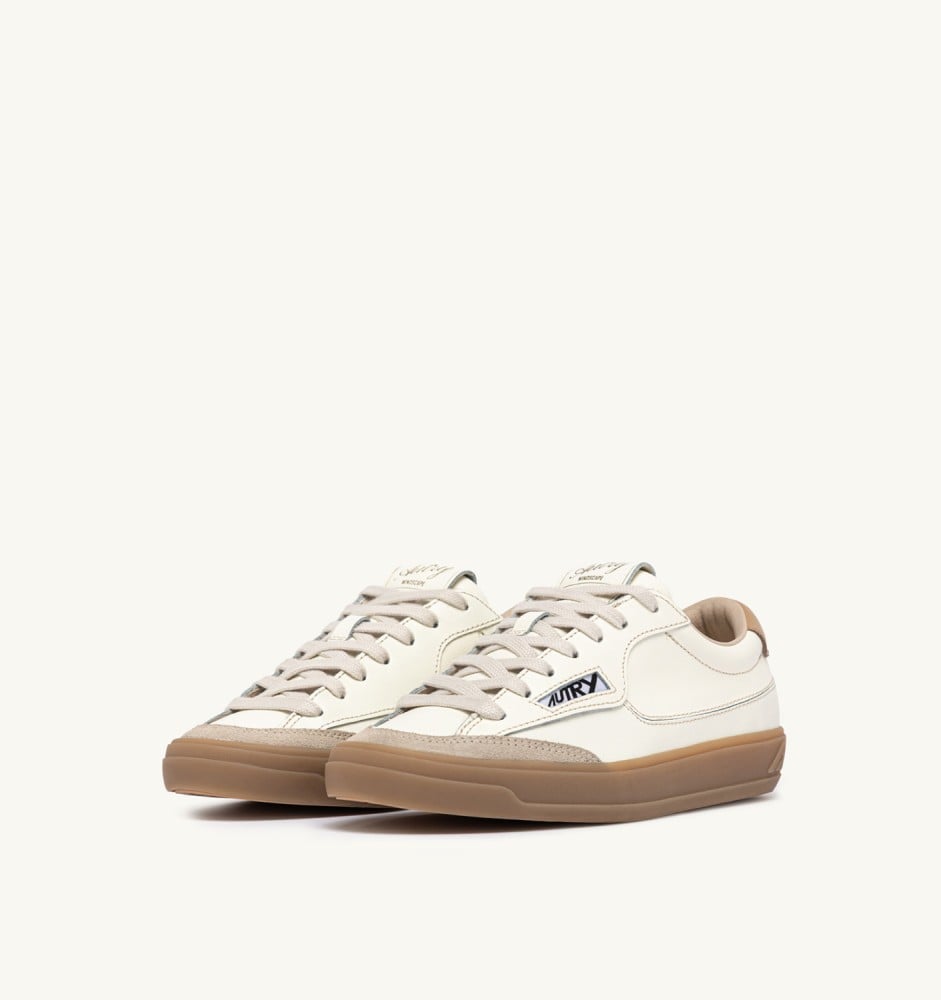 WINDSCAPE LOW IN MARSHMALLOW AND TAN LEATHER