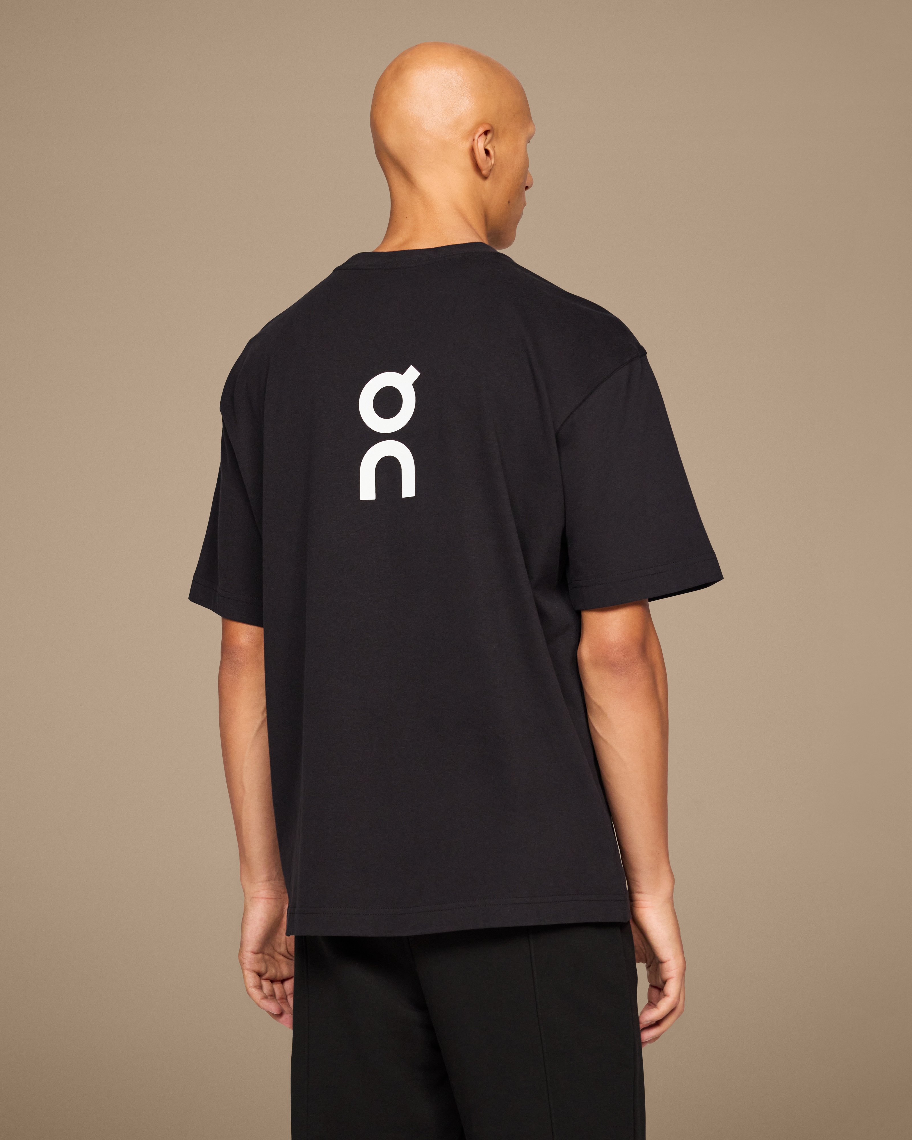 Club-T - Black