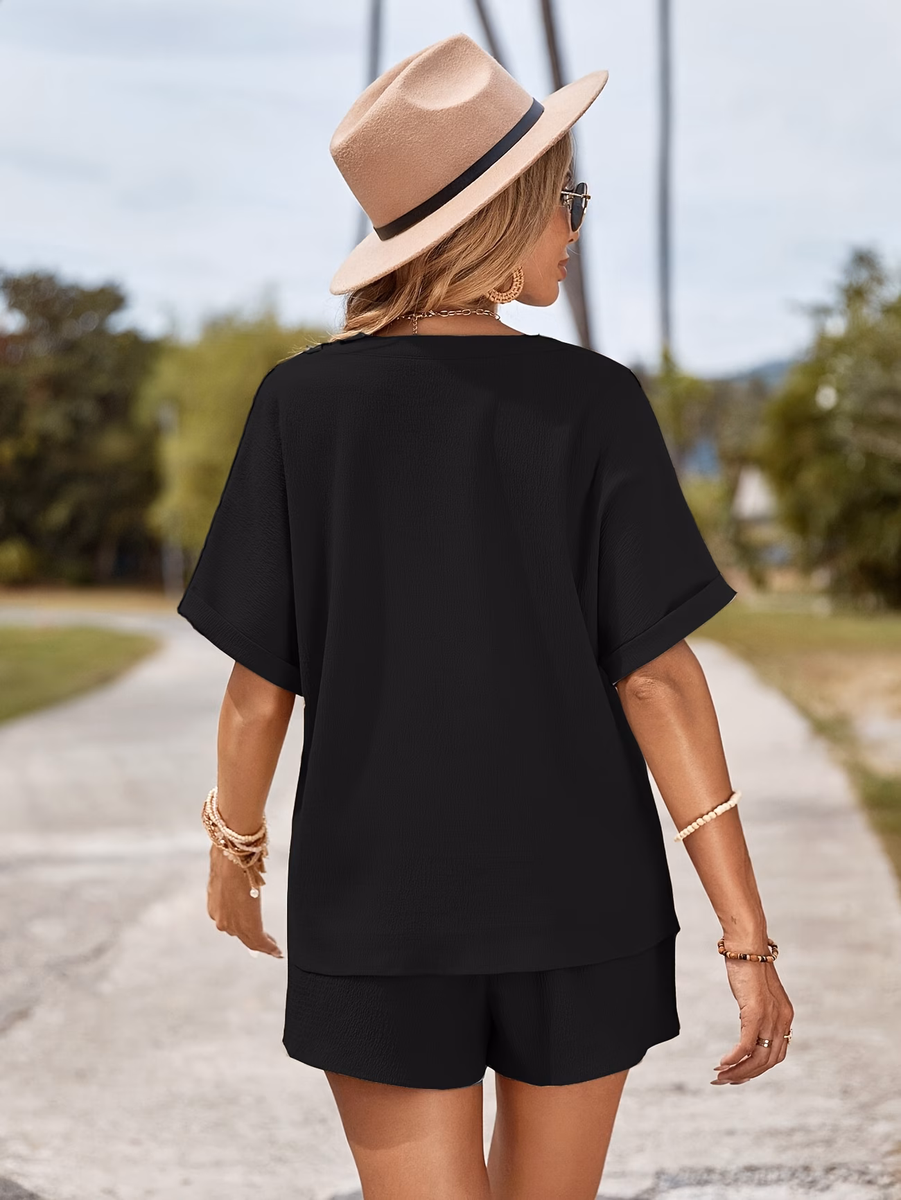 a set of relaxed solid color womens shirt v neck loose top and comfy casual shorts Product details 4
