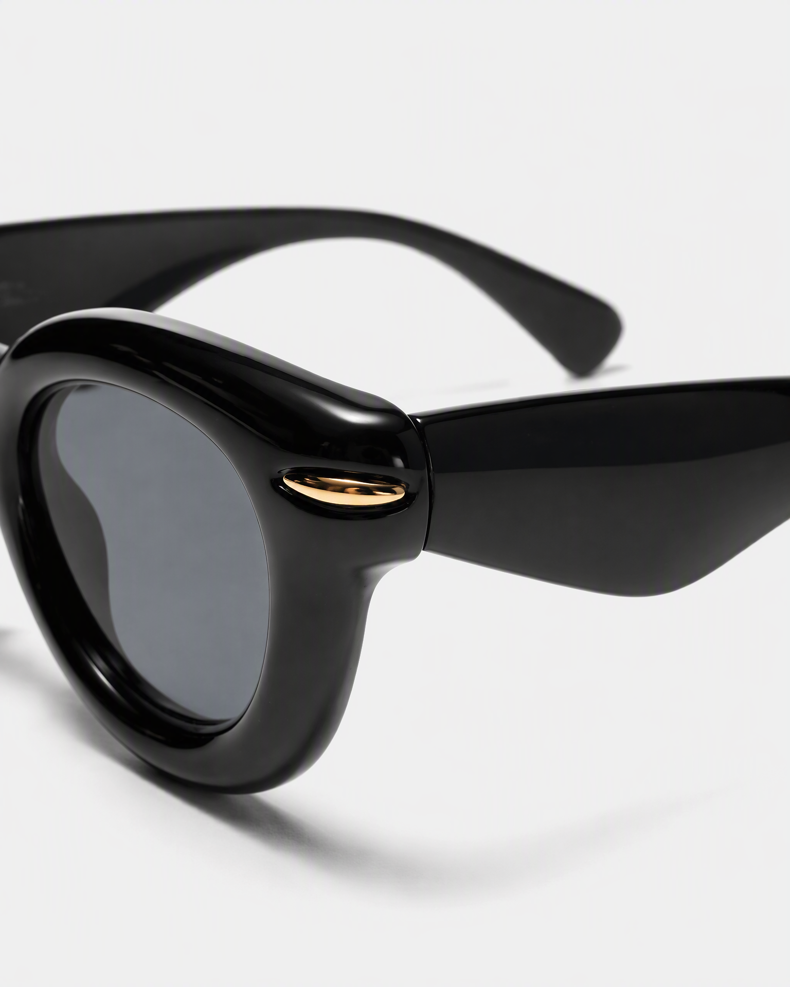 Cosmo Black product image 6