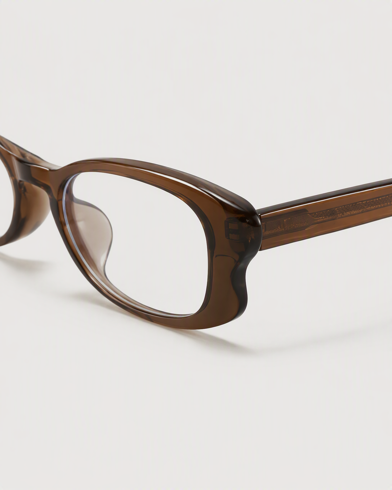 Petra Brown product image 6