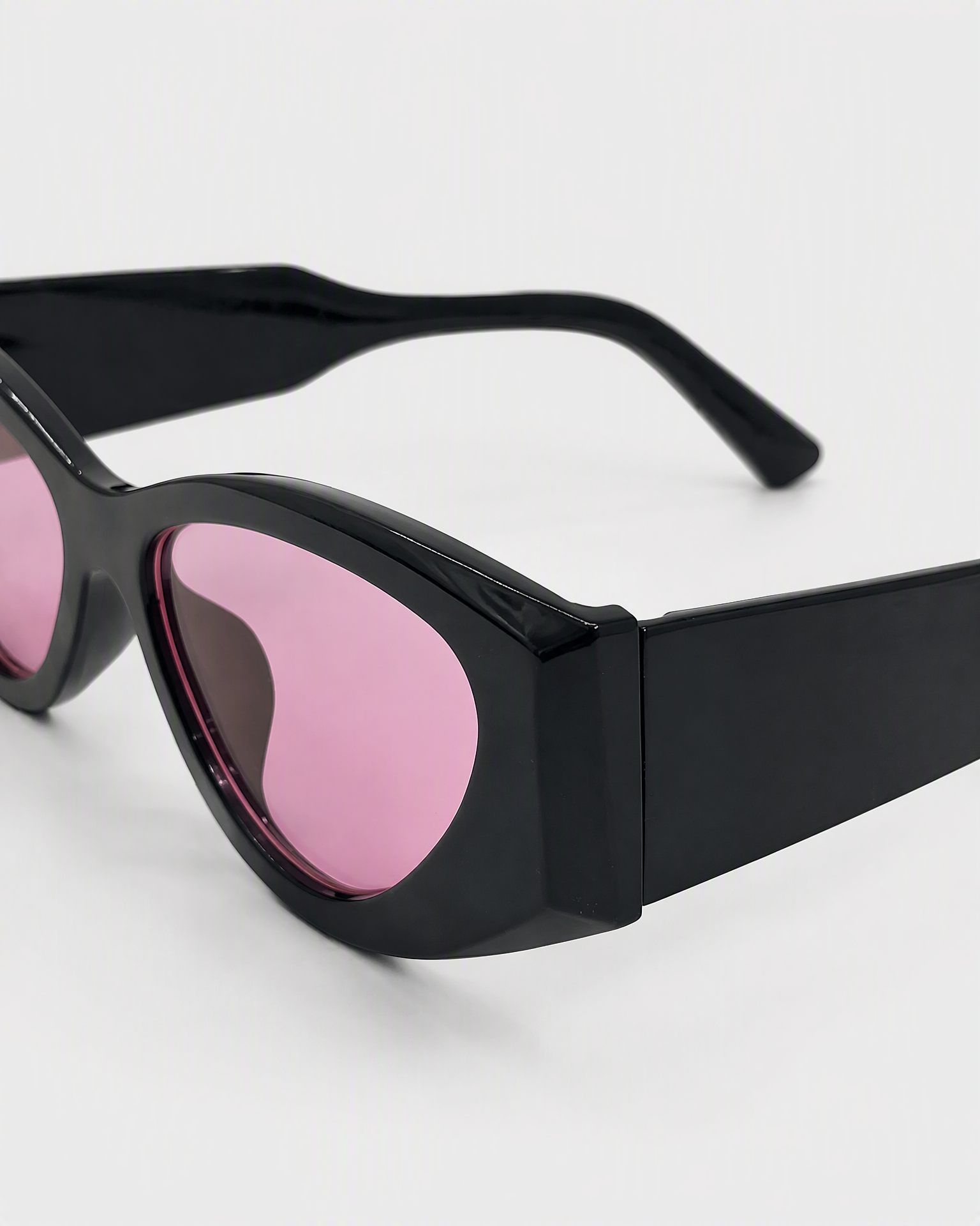 Simone Black product image 6