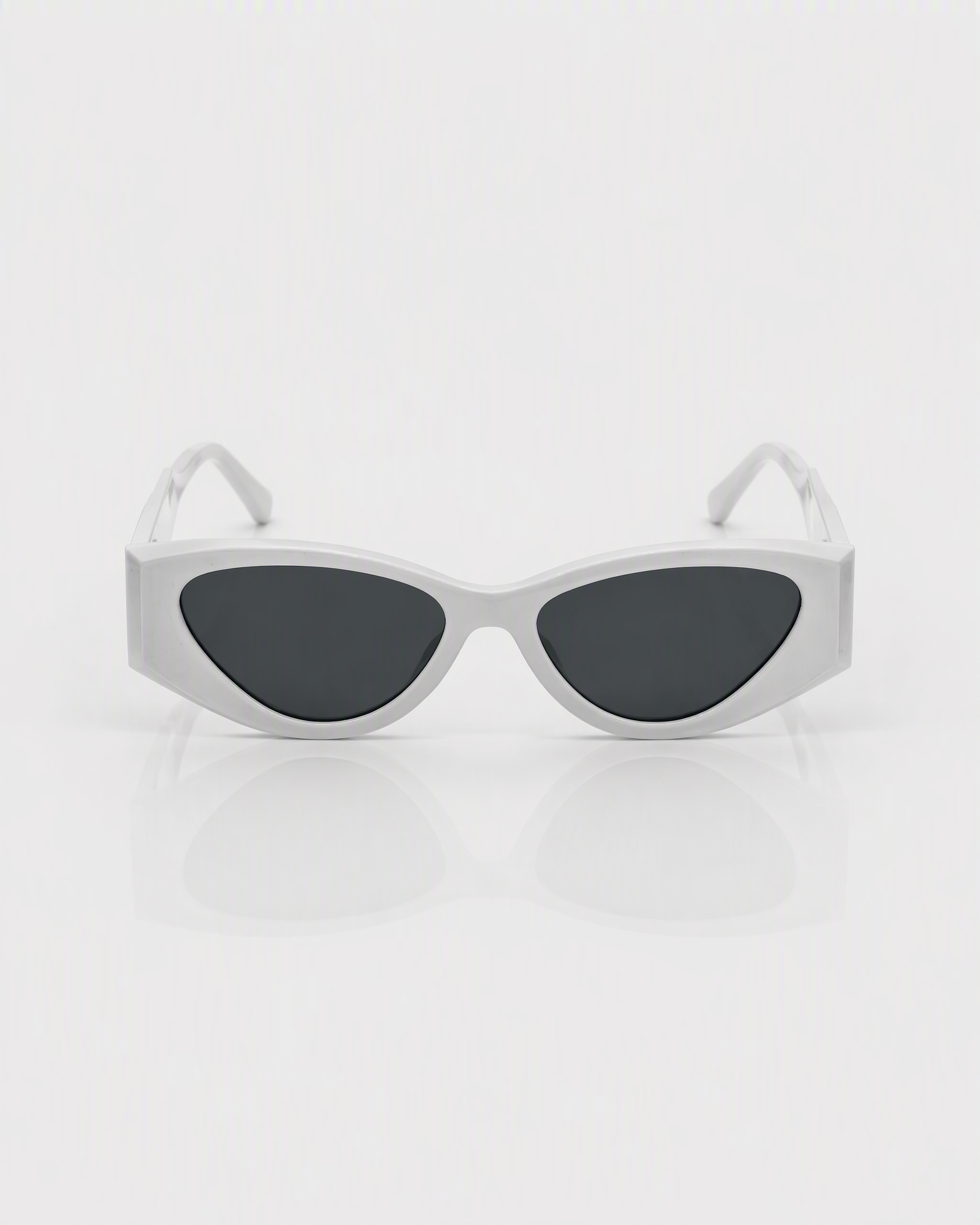 Simone White product image 1