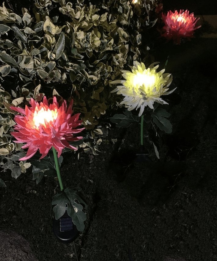 30" Chrysanthemum Solar Garden Stake LED