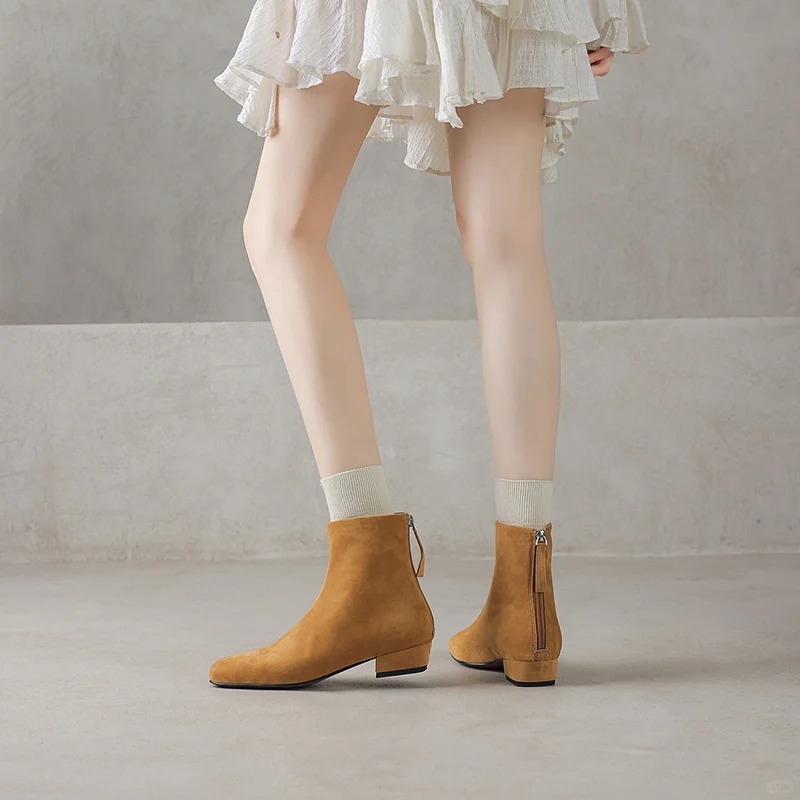 Brown suede square-toe low-heel ankle boots