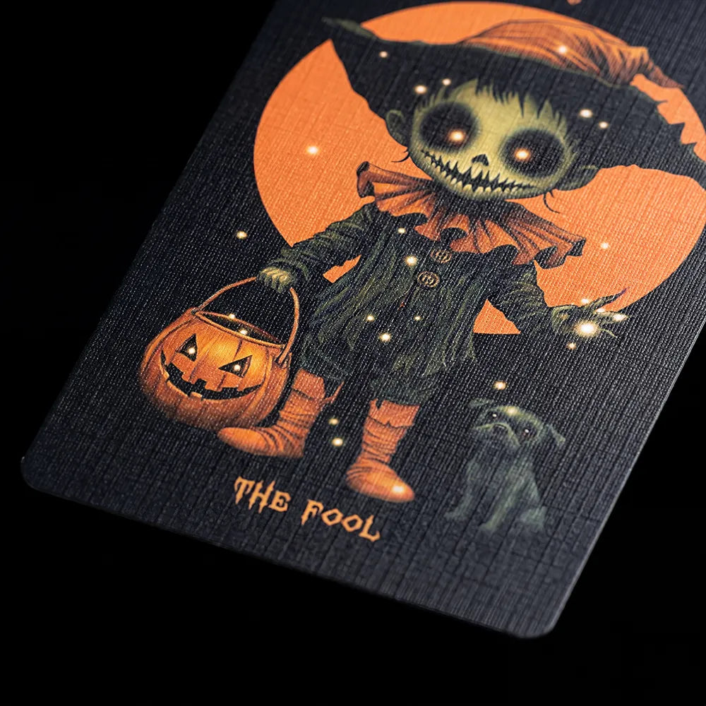 🎃The Halloween Tarot (Tarot Rider–Waite, 81 Cards, Gloss Linen Stock, Pumpkin Gilded Edges, Orange Foil Box)