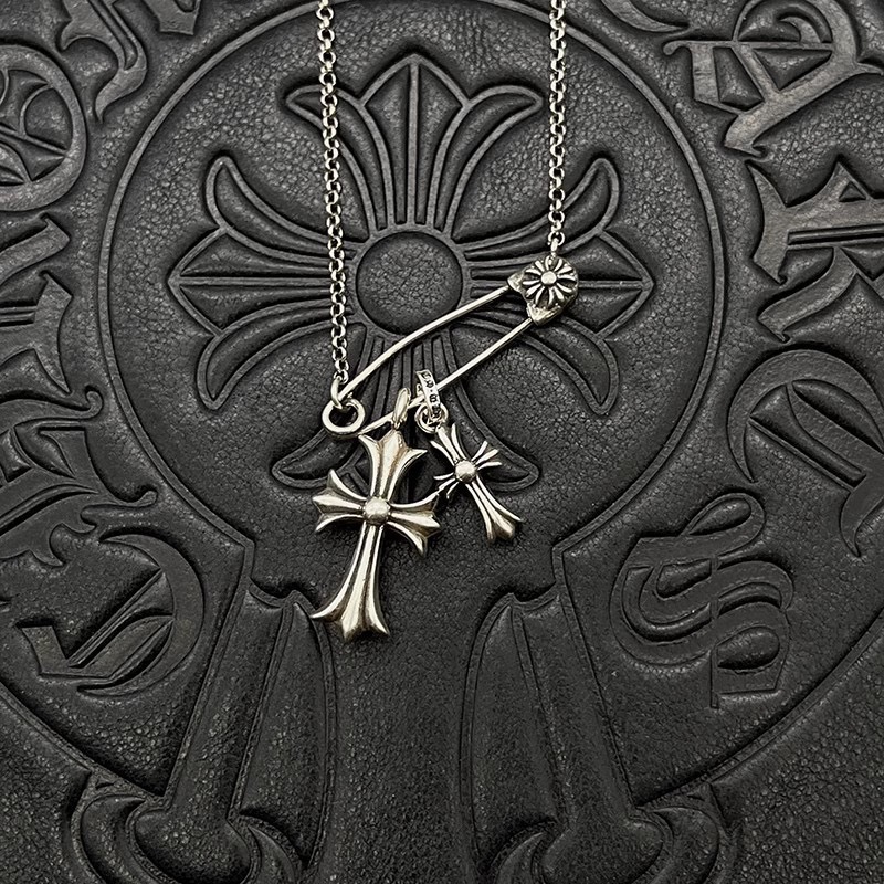 Enhypen Niki inspired chrome heart necklace-Ni-Ki