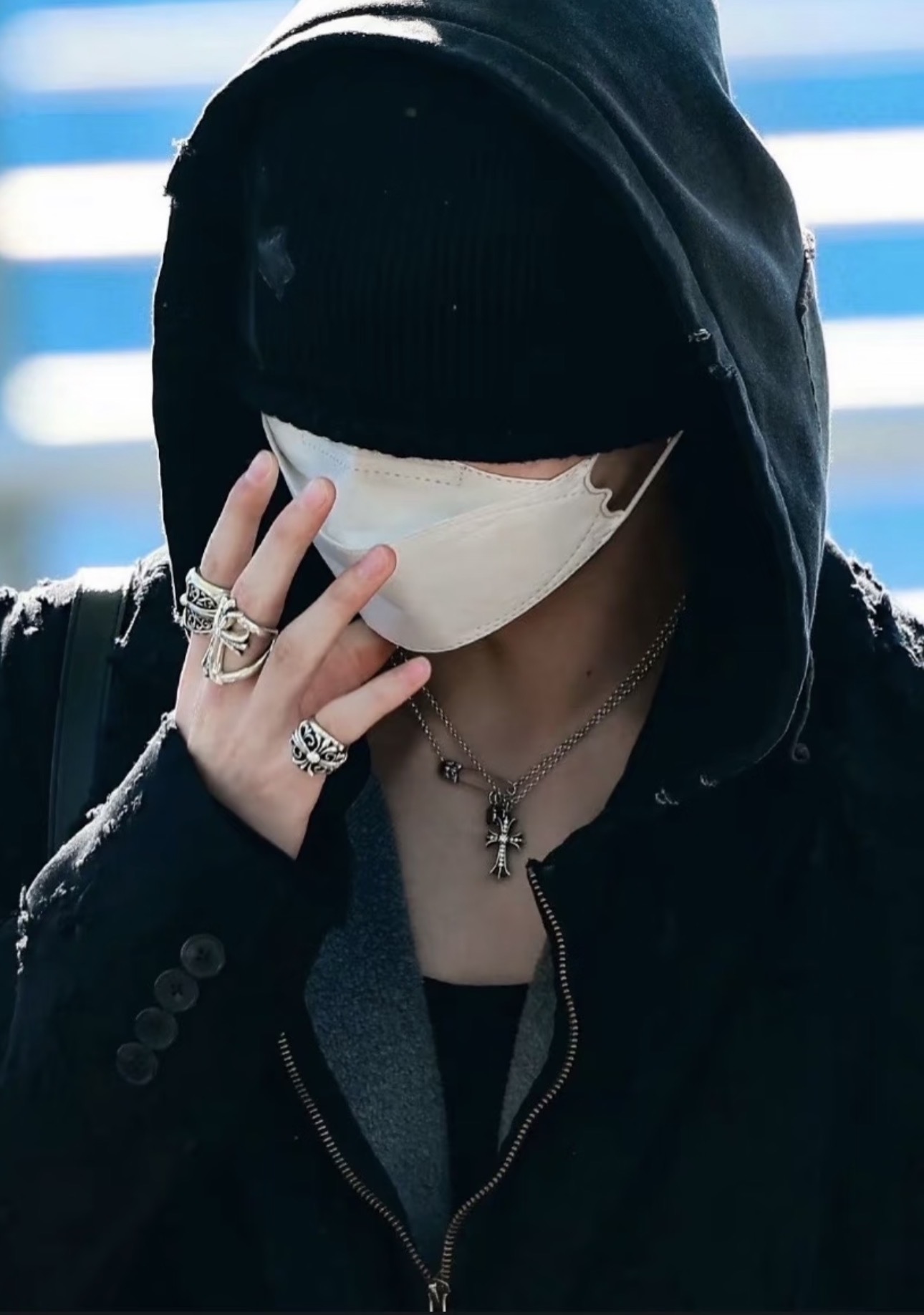 Enhypen NI-KI inspired chrome hearts ring