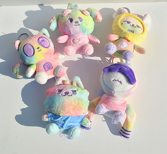 TXT PPULBATU X SANCTUARY RAINBOW PLUSH KEYRING