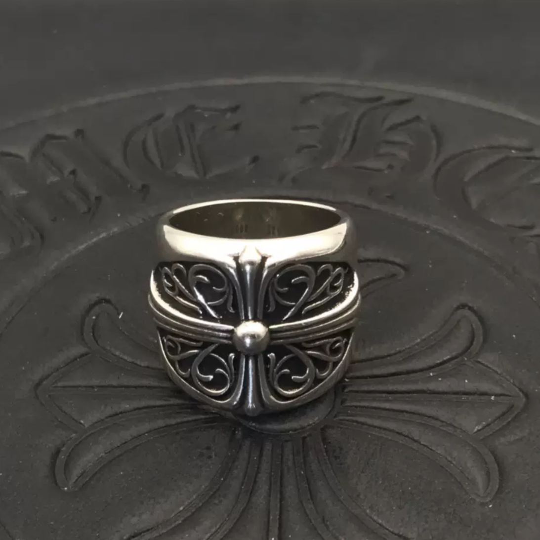 Enhypen Niki inspired chrome heart ring-Ni-Ki