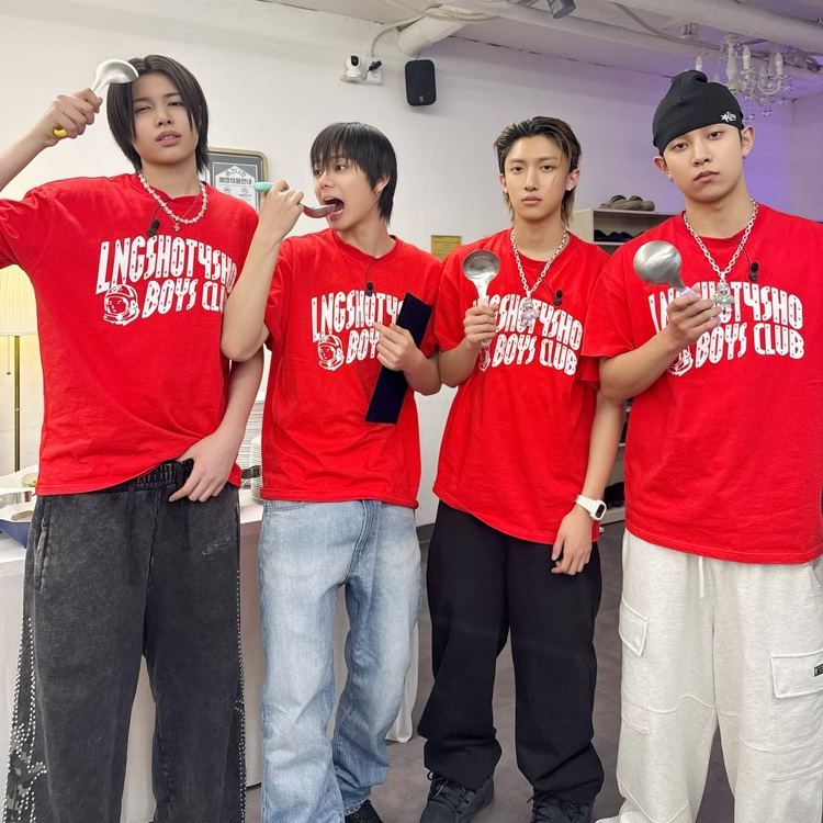 lngshot inspired  red boys club letter print tshirt