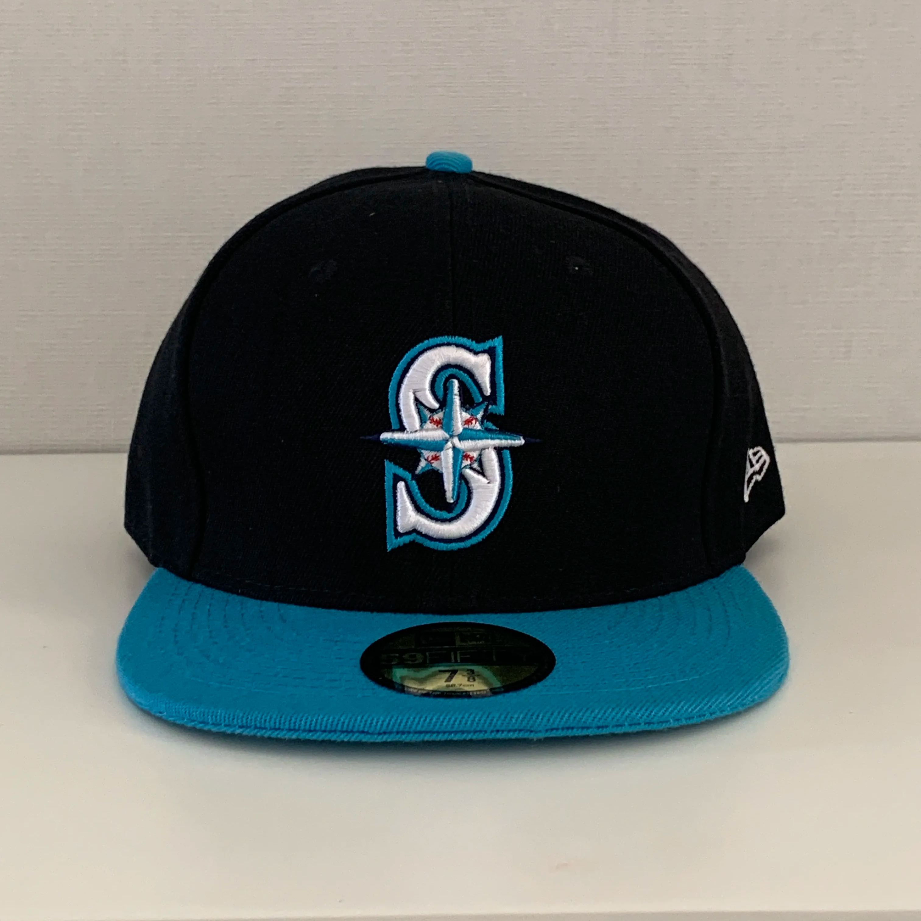 Black & Teal Two-Tone Cap｜Embroidered Baseball Custom Cap Hat 