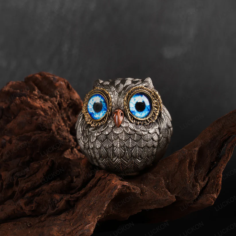 Lucky Owl Guardian - The Wise Watcher of the Felt
