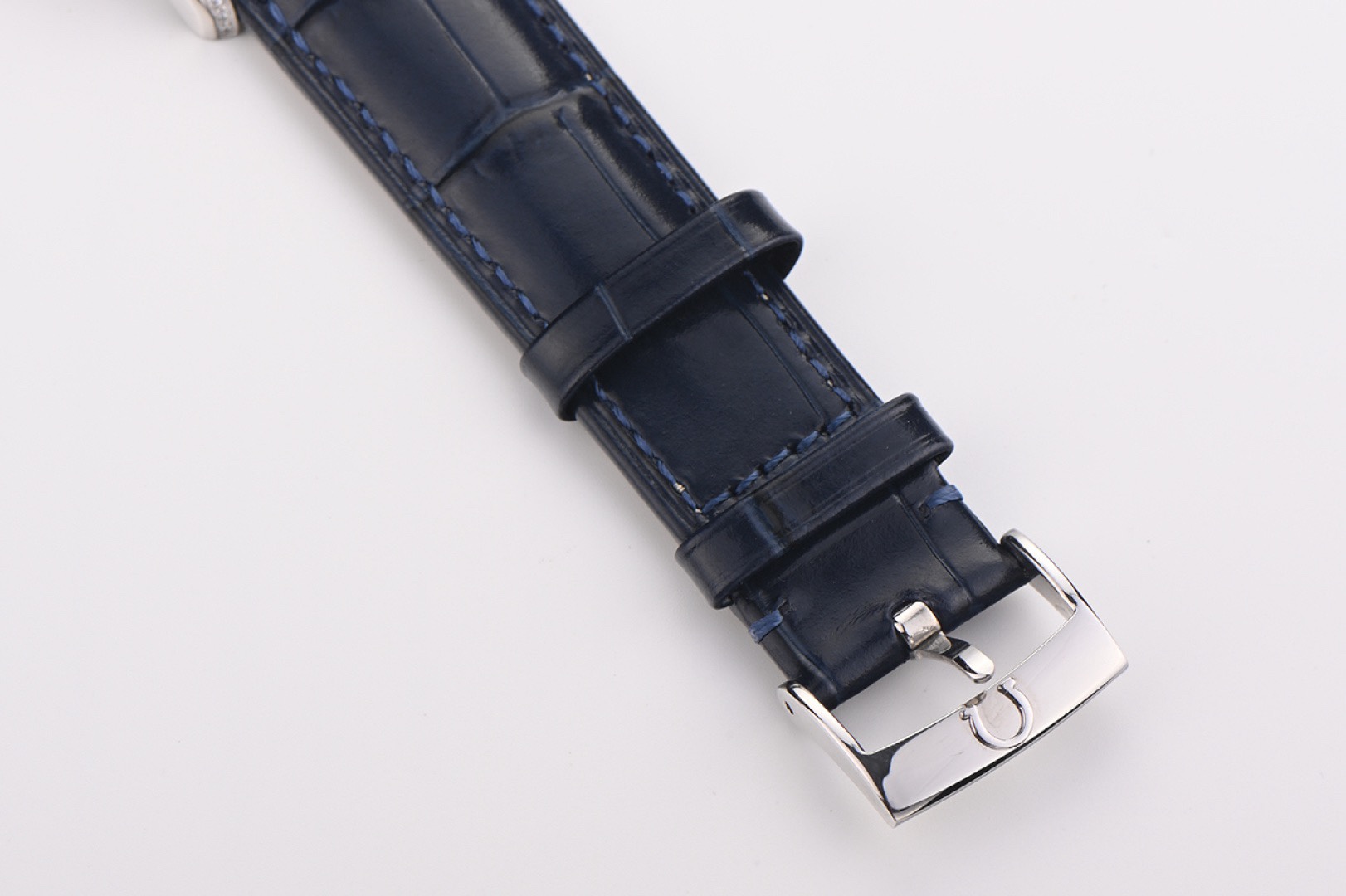 OMEGA Observatory Co‑Axial Master Chronometer Watch | Diamond Bezel, Genuine Leather Strap