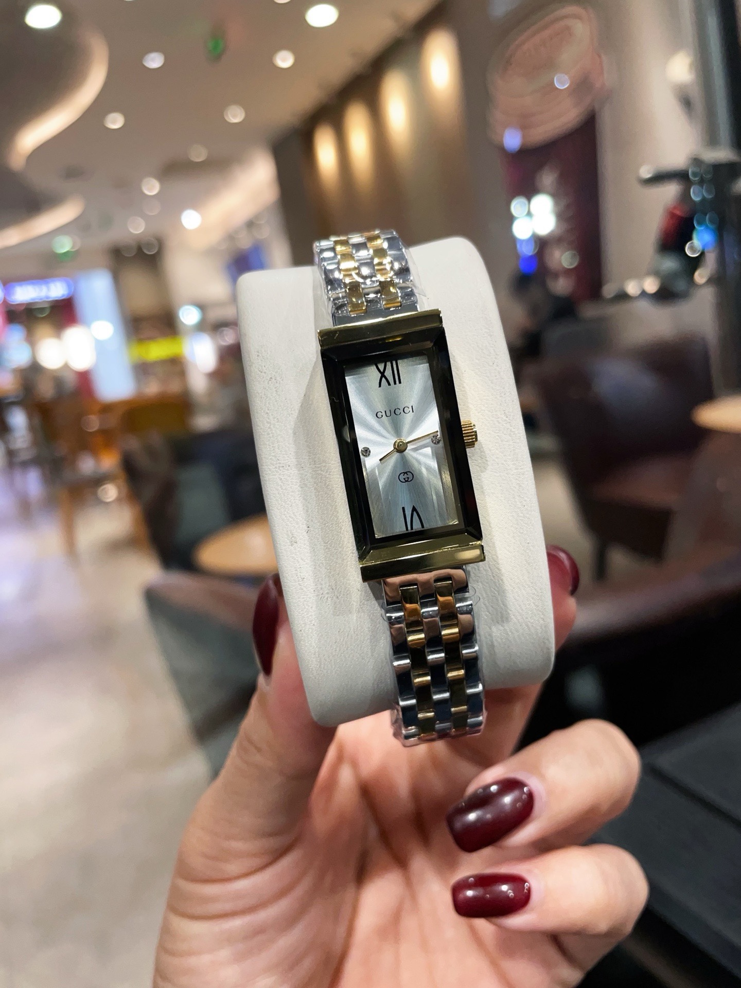 Gucci G-Frame Rectangle Ladies Watch Roman Numeral Dial Stainless Steel Bracelet Women Wristwatch