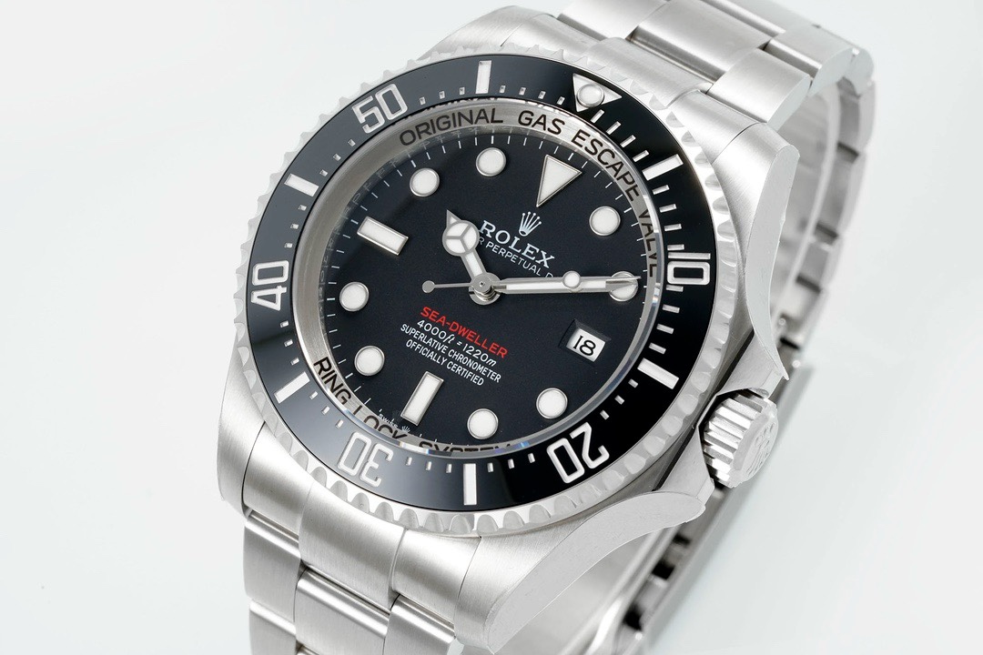 Rolex Sea-Dweller Deepsea 44mm Dive Watch 904L Steel 3235 Integrated Movement