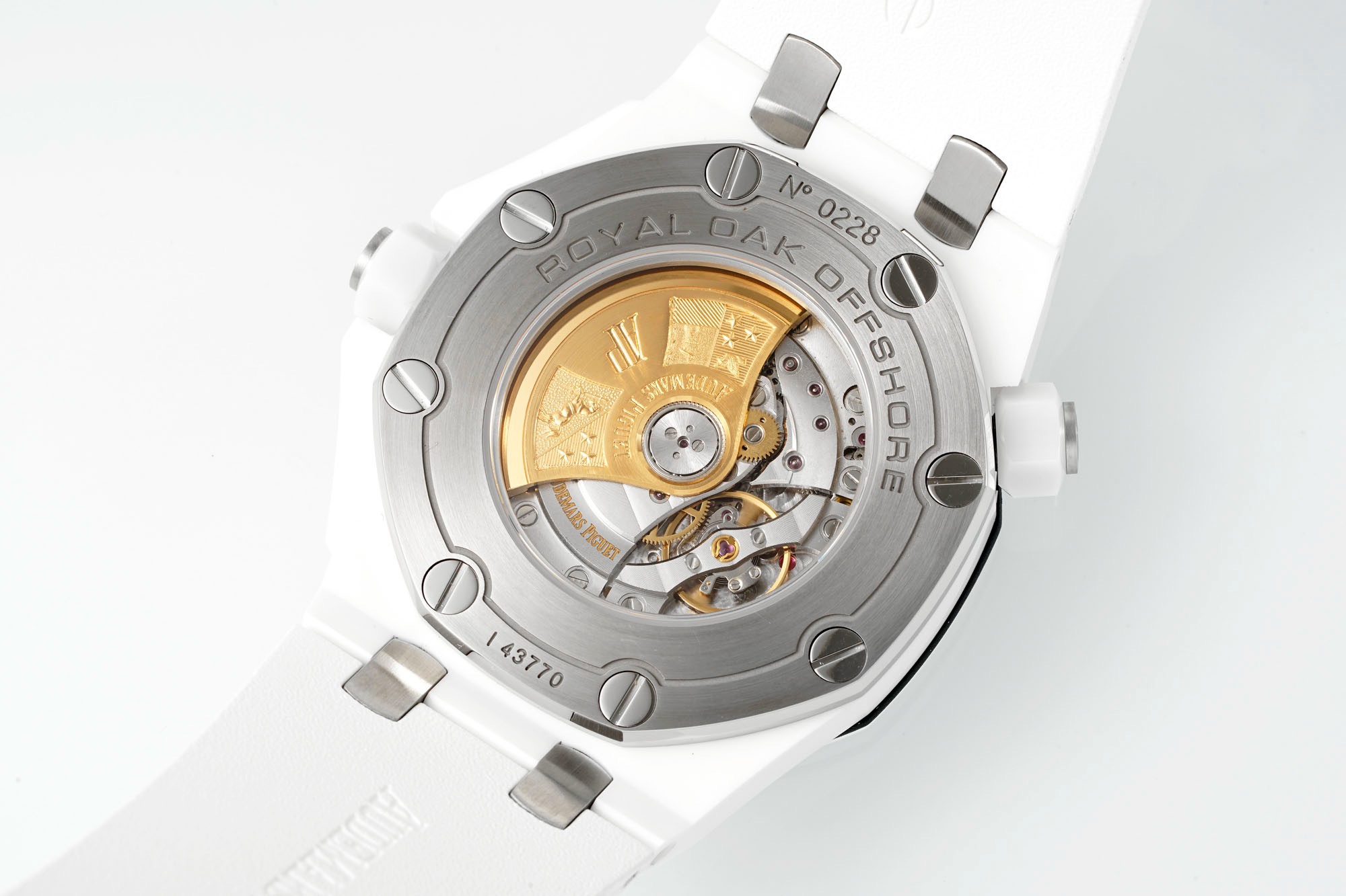 Audemars Piguet Royal Oak Offshore Diver 15707CB White Ceramic Watch | APS Factory Cal.3120 Integrated Movement