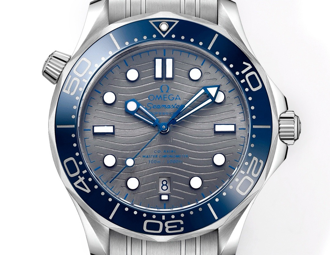 Omega Seamaster 300M Co-Axial Diving Watch 42mm Stainless Steel Bracelet