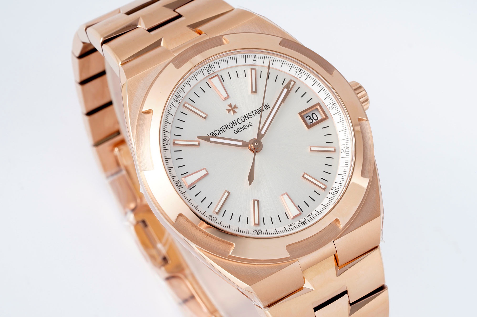Vacheron Constantin Overseas 4500 Watch 41mm | Modified Cal.5100 Movement, Quick Release Bracelet