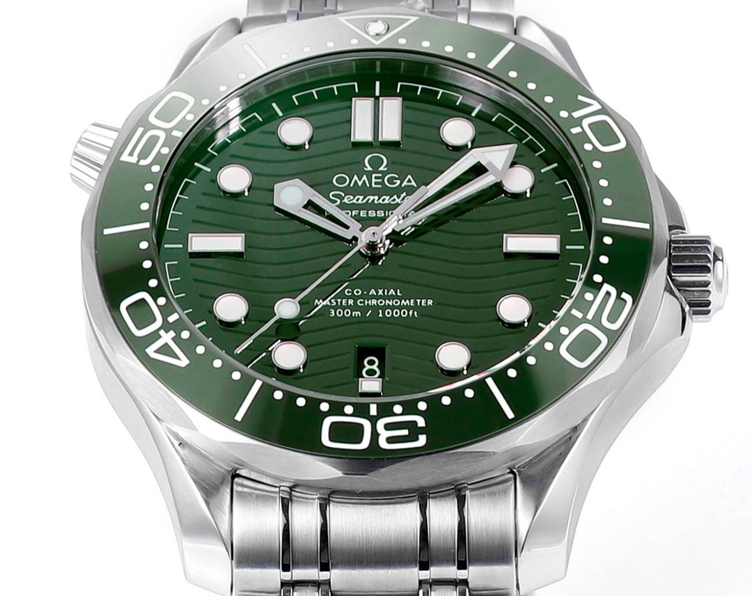 Omega Seamaster 300M Co-Axial Diving Watch 42mm Stainless Steel Bracelet