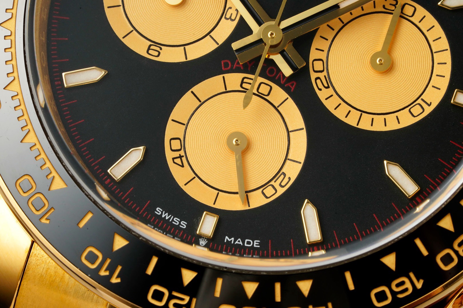 Rolex Cosmograph Daytona 40mm Rubber Strap Weighted 18K Gold‑Plated Cal.4131 Chronograph Movement
