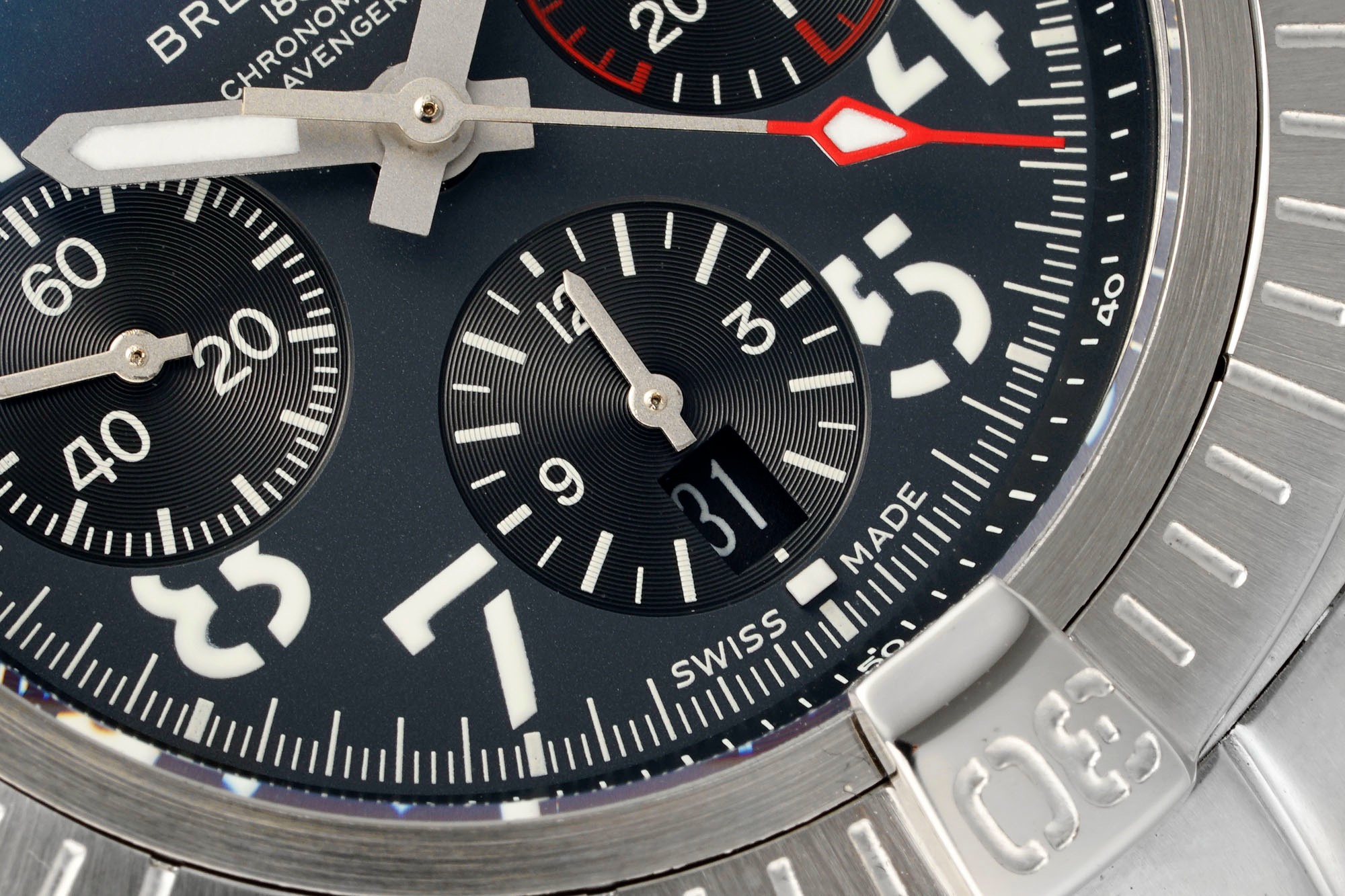 BREITLING Avenger B01 Chronograph 45mm Pilot Watch | BLS Factory Cal.B01 Modified Movement