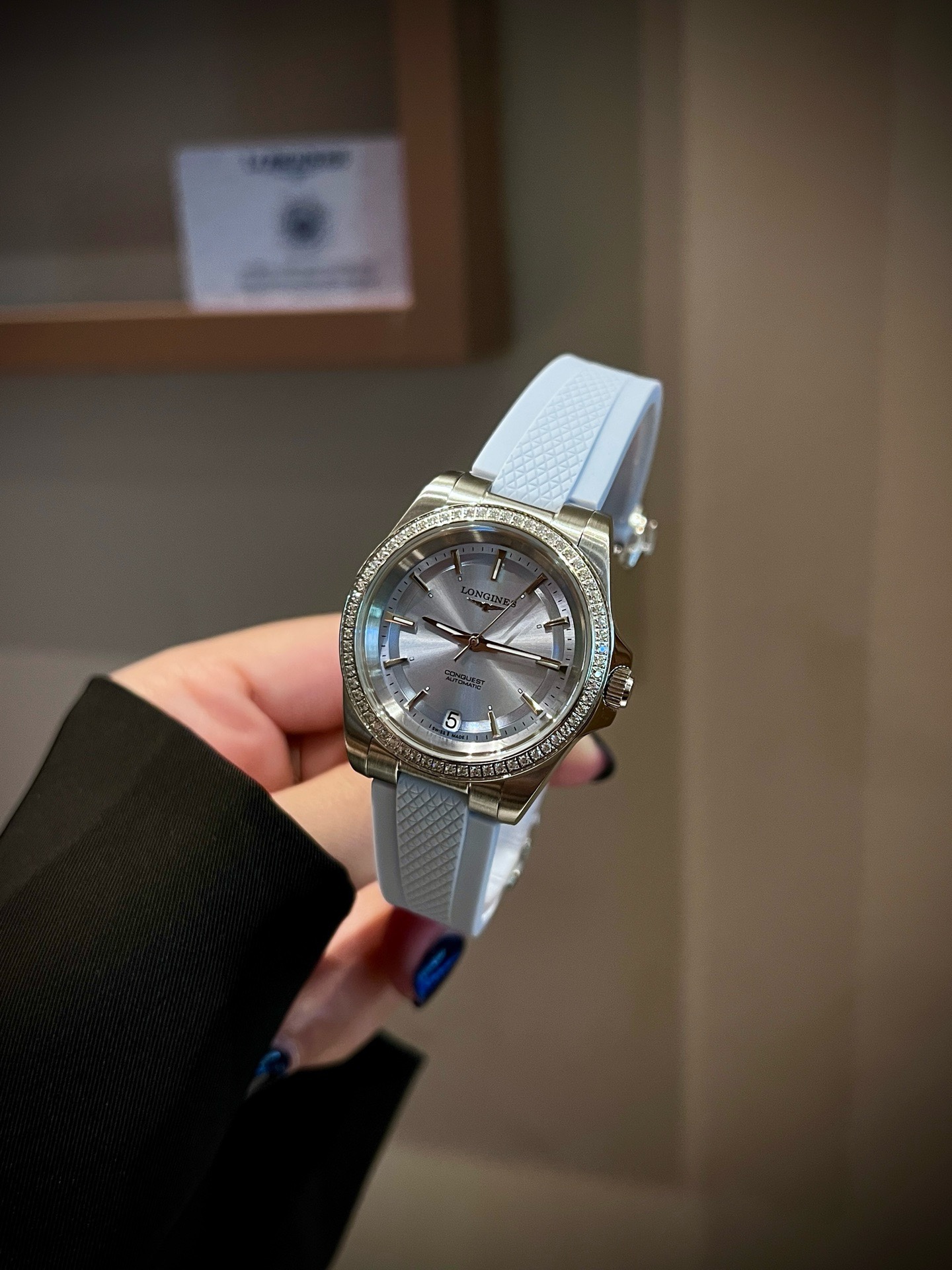 Longines Conquest 34mm Ladies Wristwatch Rubber Band With Luminous Dial