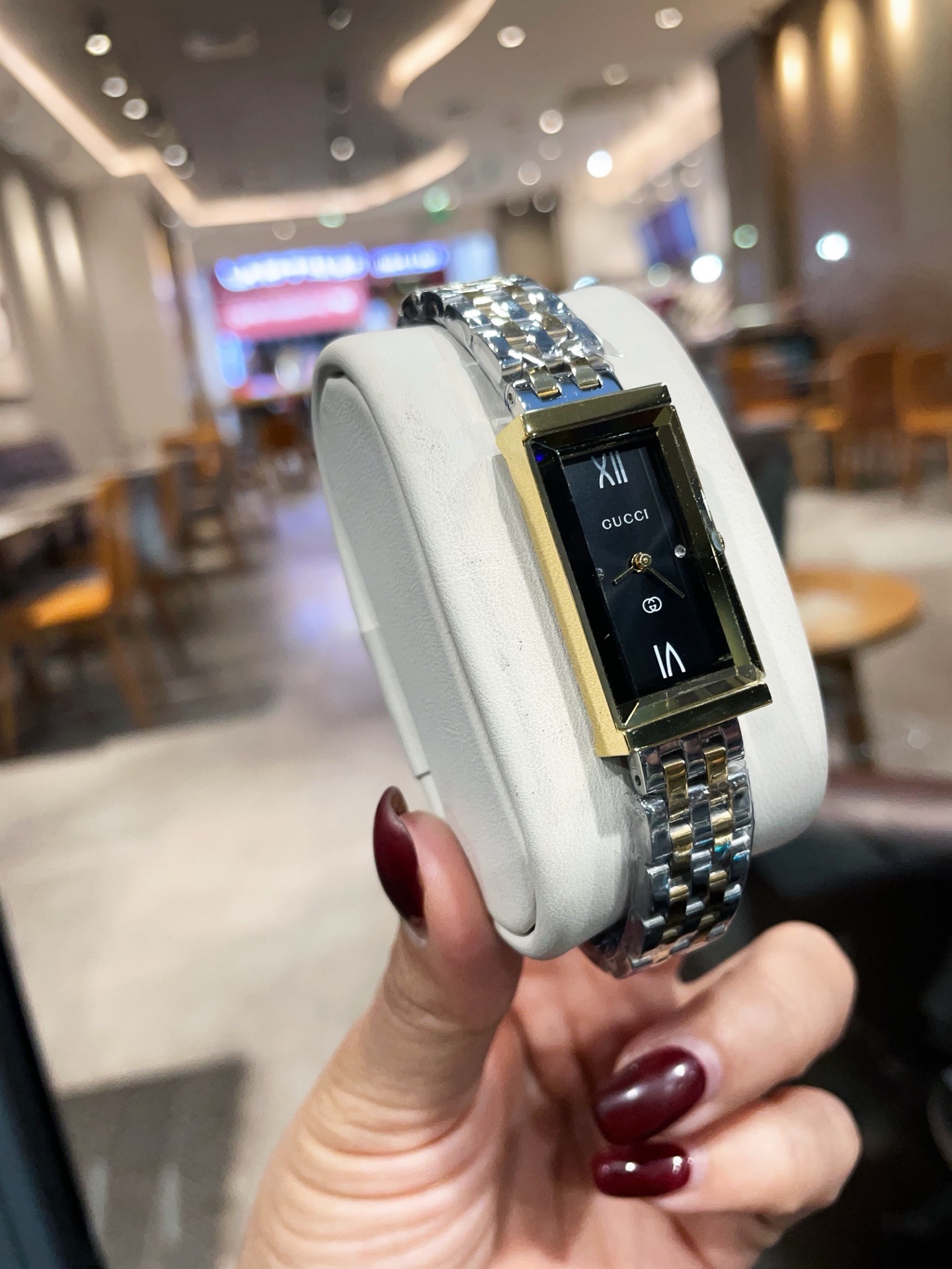 Gucci G-Frame Rectangle Ladies Watch Roman Numeral Dial Stainless Steel Bracelet Women Wristwatch