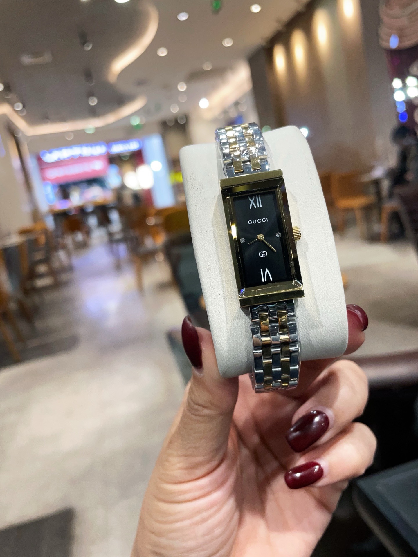 Gucci G-Frame Rectangle Ladies Watch Roman Numeral Dial Stainless Steel Bracelet Women Wristwatch