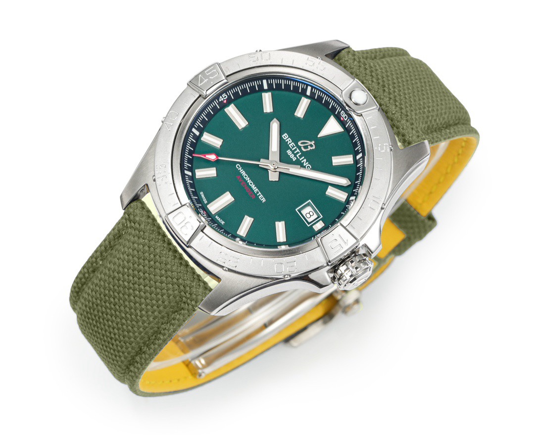 Breitling Avenger A17328101 42mm Swiss Automatic Watch