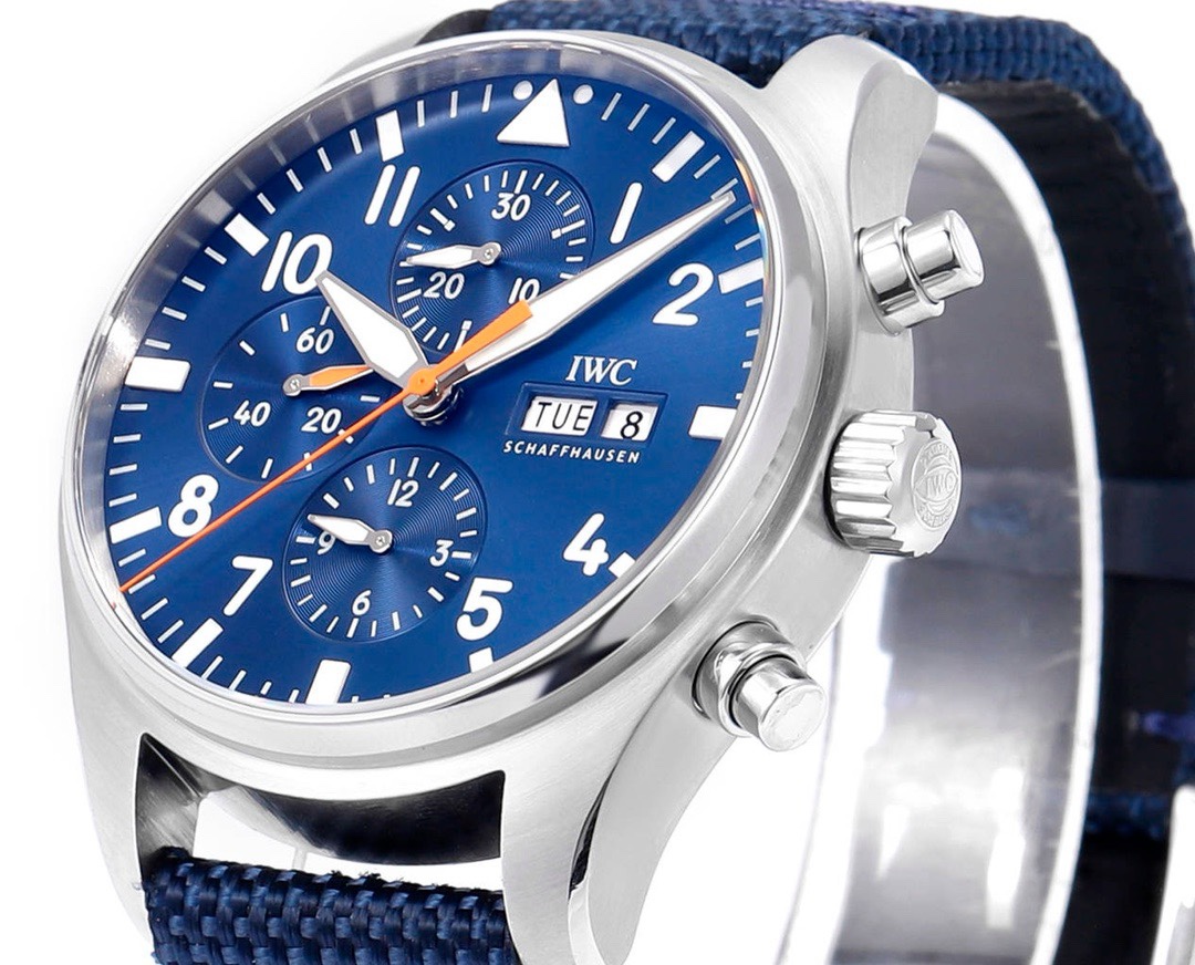 IWC Portuguese Chronograph Watch, New Men's Wristwatch for Business & Daily Wear
