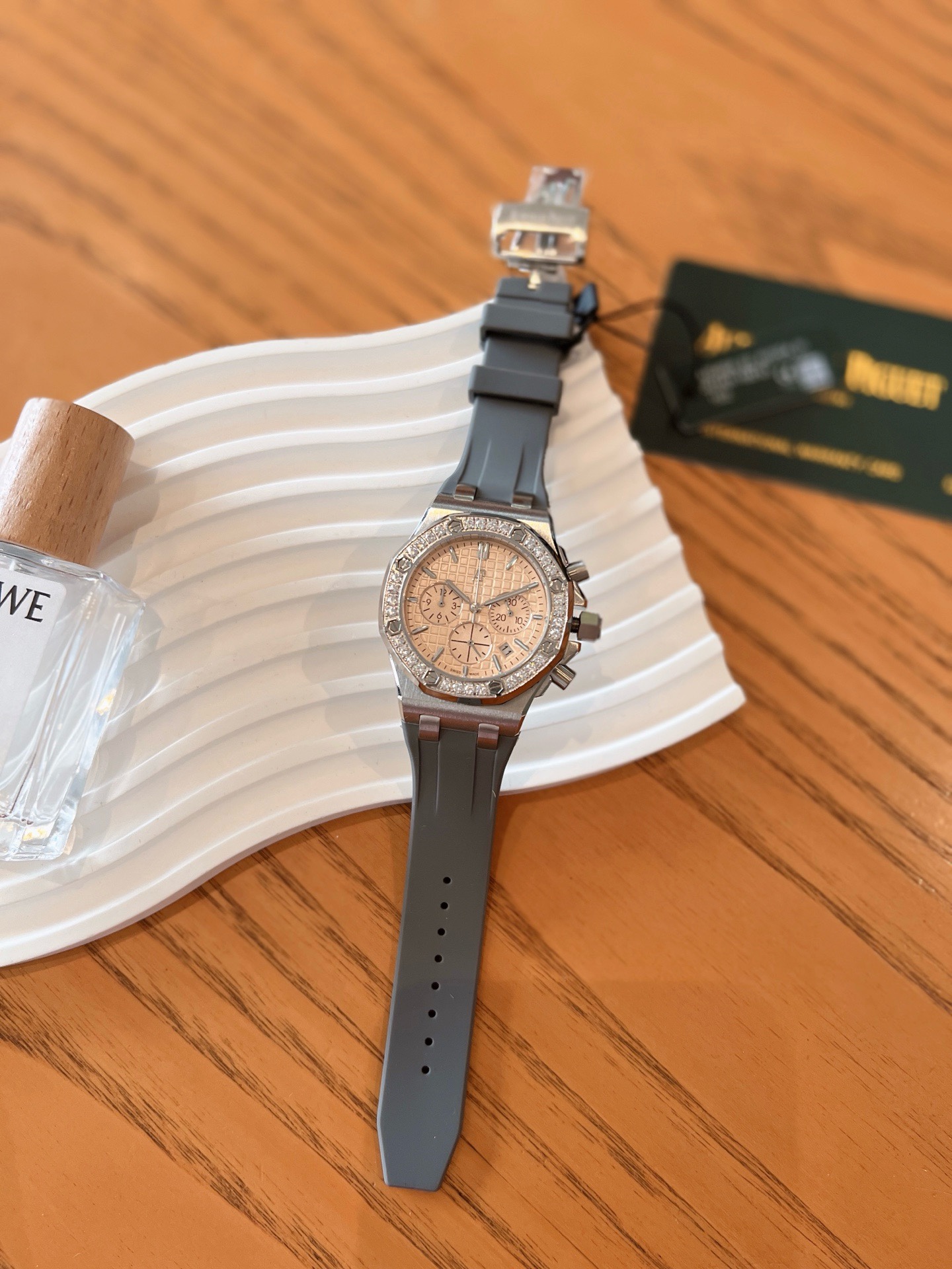 Audemars Piguet Royal Oak Offshore 37mm Ladies Chronograph Watch, Diamond Bezel Rubber Strap Wristwatch