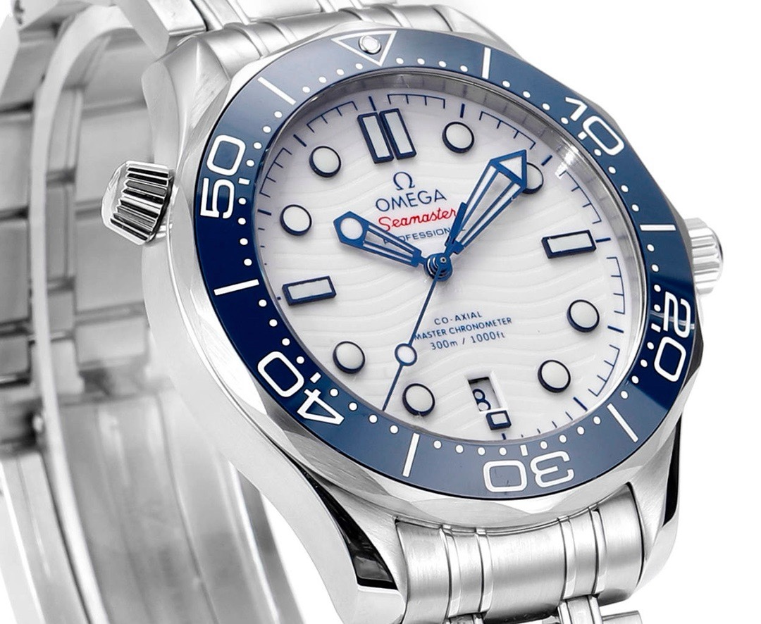 Omega Seamaster 300M Co-Axial Diving Watch 42mm Stainless Steel Bracelet