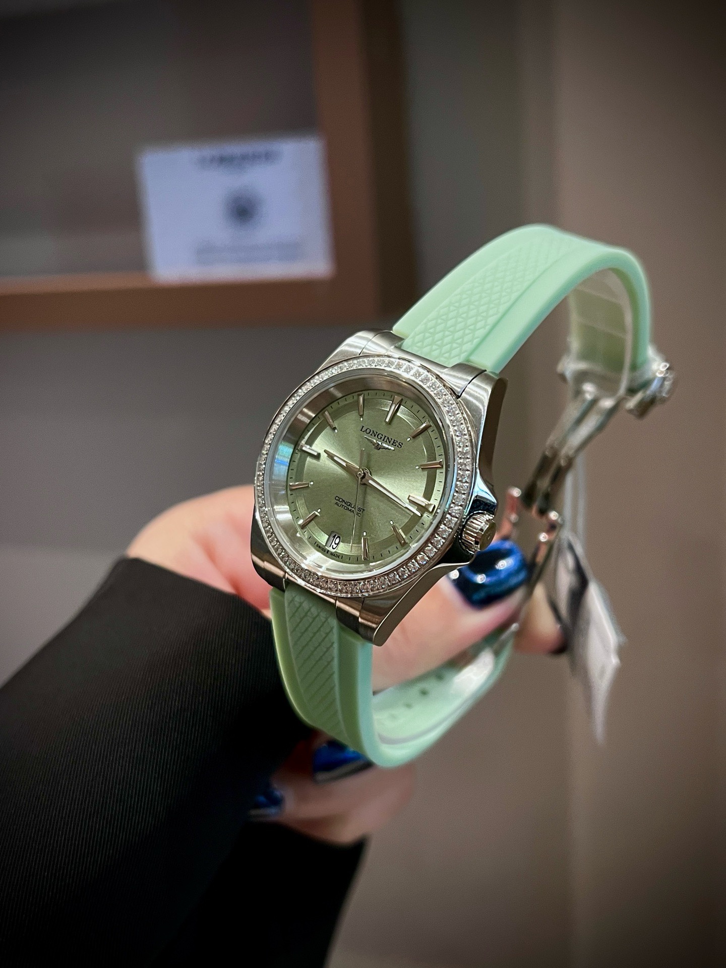 Longines Conquest 34mm Ladies Wristwatch Rubber Band With Luminous Dial